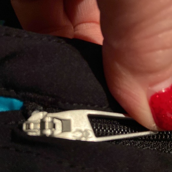 Spyder ladies (like new condition) ski jacket - Picture 13 of 13